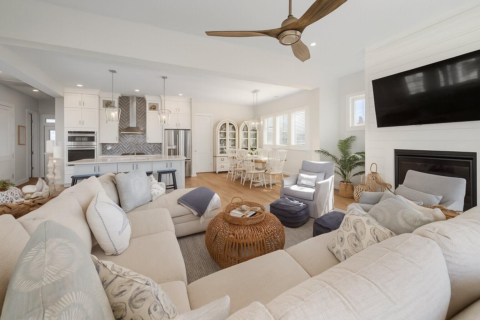 Lounge of The Sandpiper House